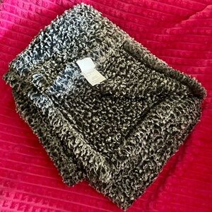 Mainstays Cozy and Gray Textured Blanket